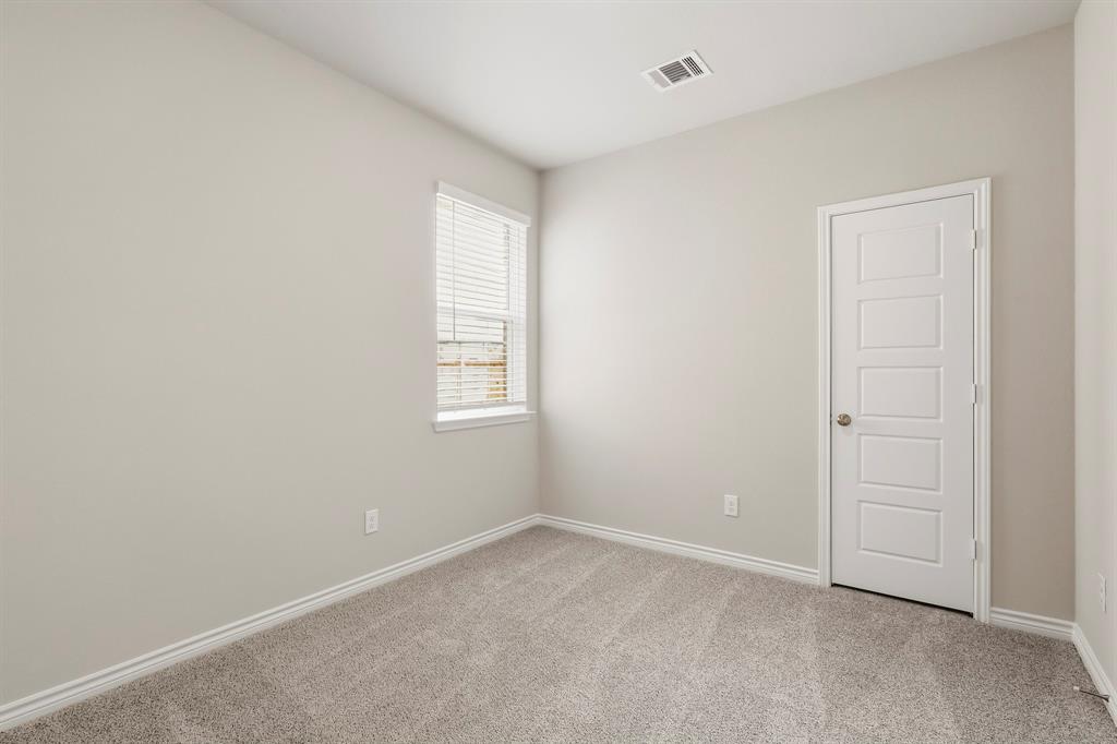 1707 Romans Road Property Photo 12
