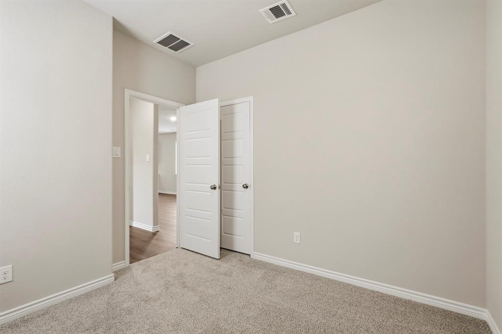 1707 Romans Road Property Photo 14