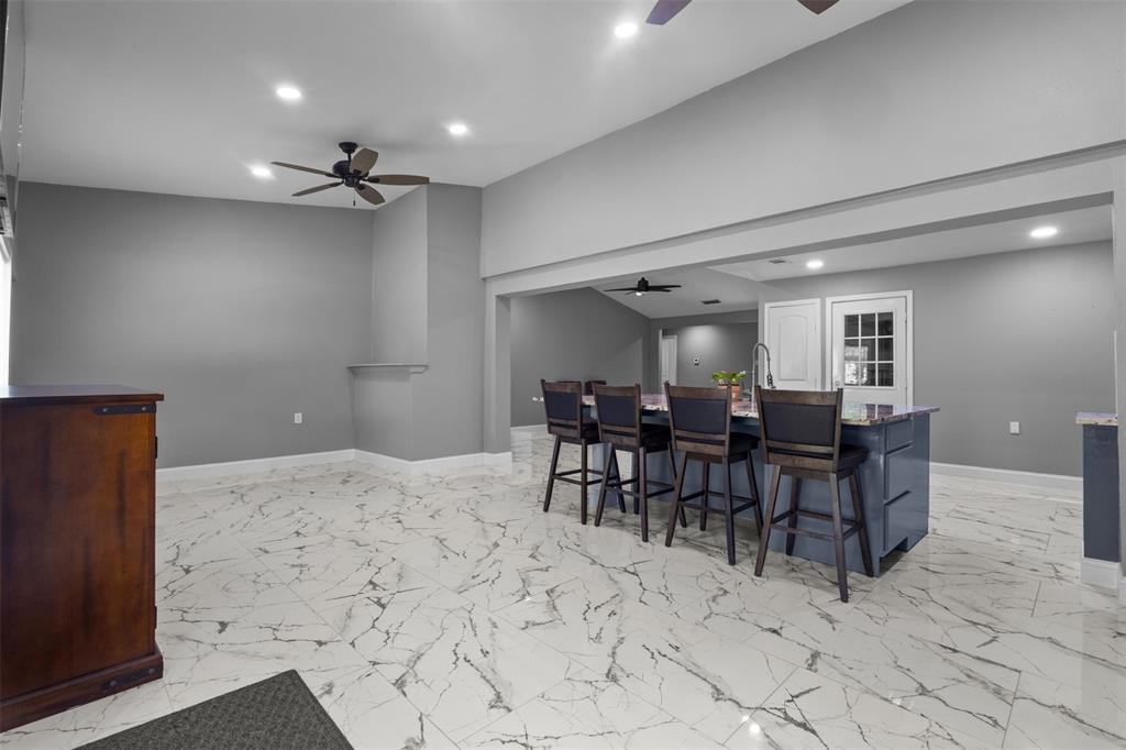 1065 Sunset Circle Property Photo 11