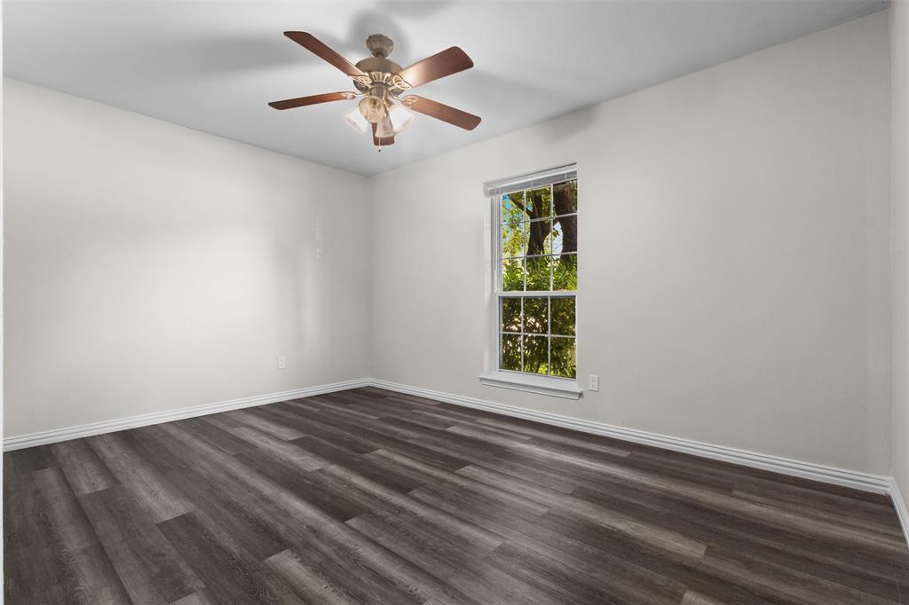 1065 Sunset Circle Property Photo 18