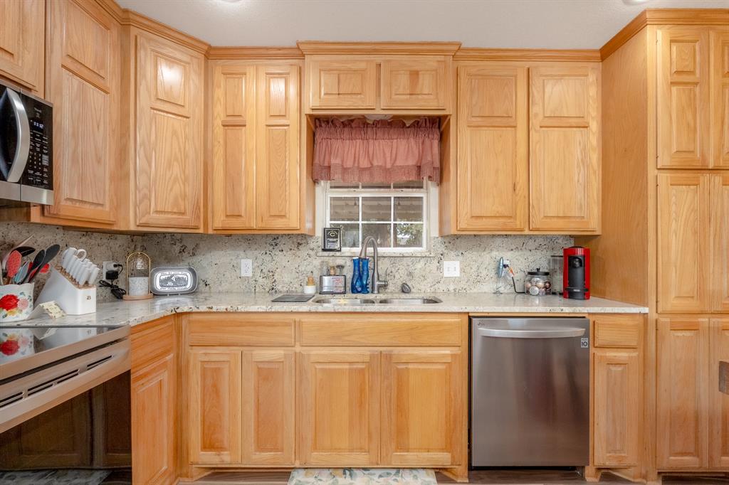 1113 Devin Drive Property Photo 12