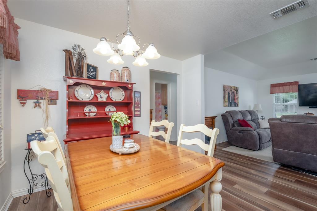 1113 Devin Drive Property Photo 18