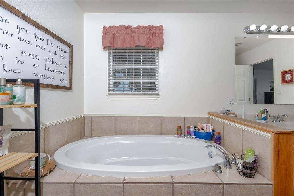 1113 Devin Drive Property Photo 24