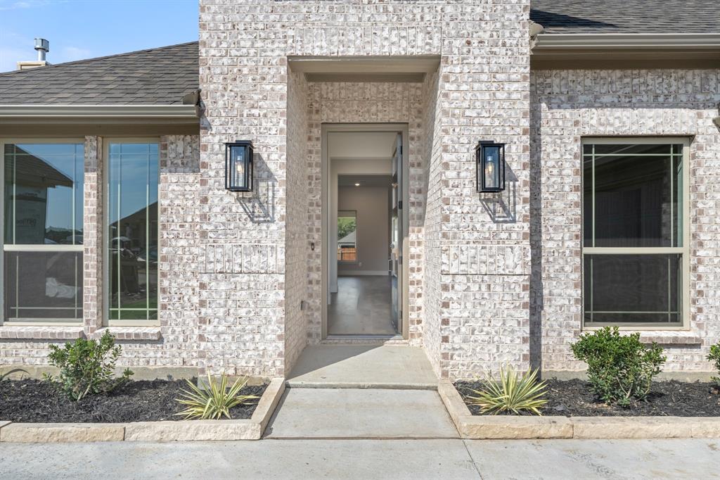 217 Seminole Trail Property Photo 4