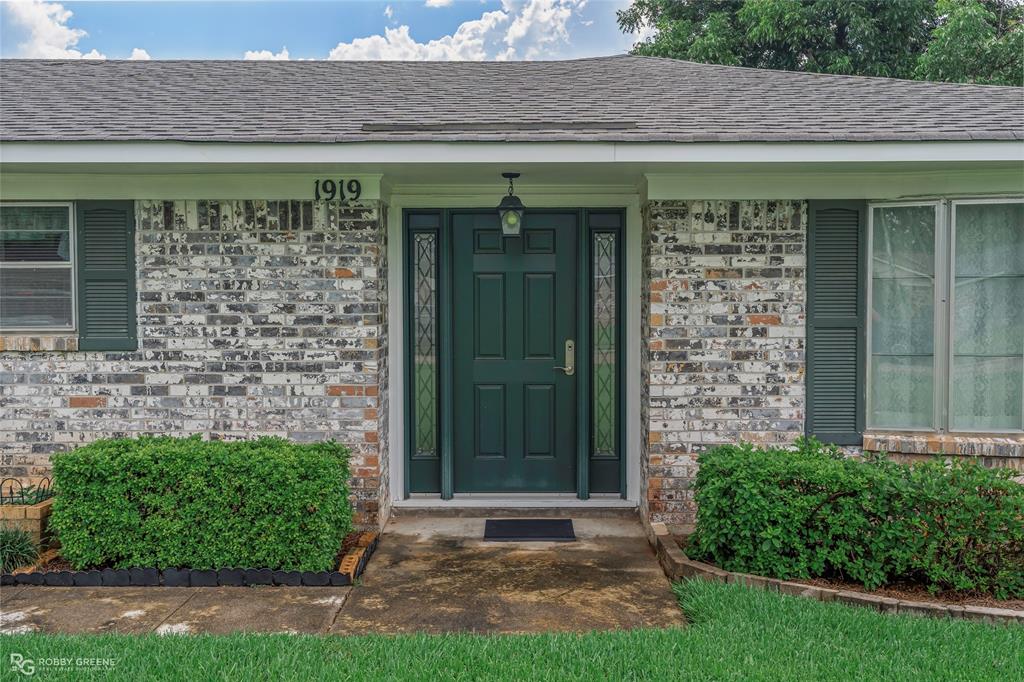 1919 Camille Street Property Photo 1