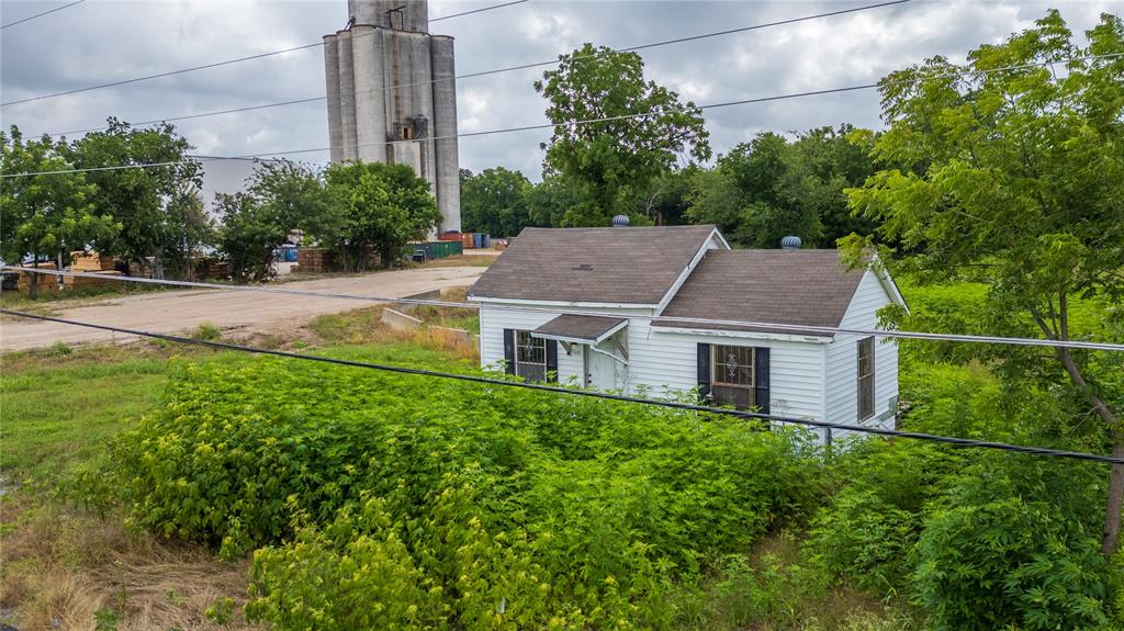 1102 Katy Street Property Photo 14