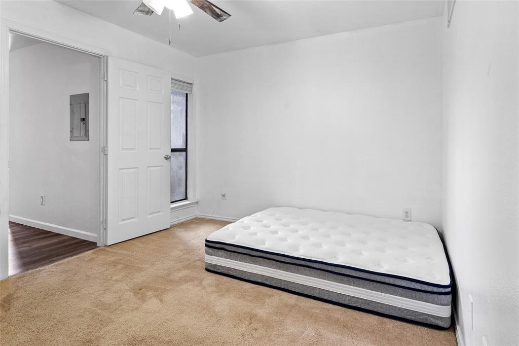 9831 Walnut Street 113 Property Photo 10