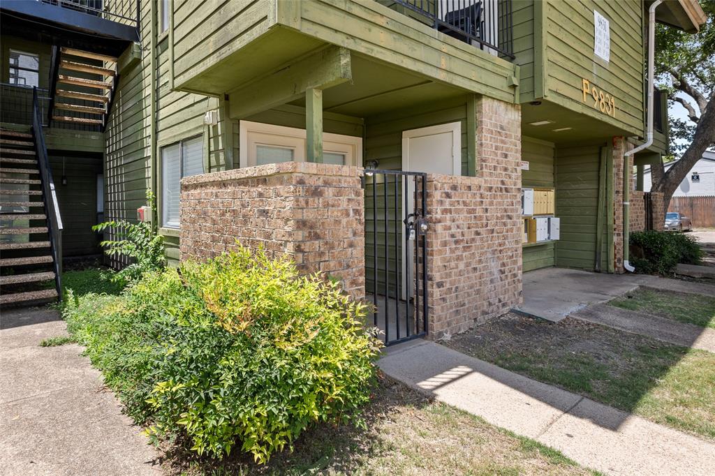 9831 Walnut Street 113 Property Photo 17