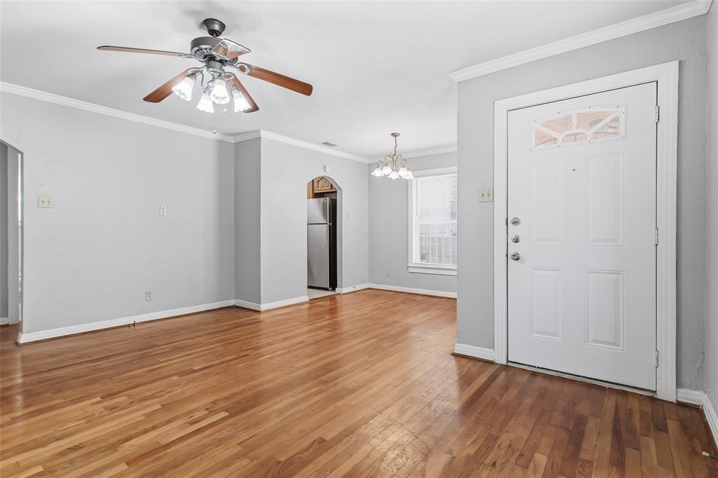 6340 Parkdale Drive Property Photo 2