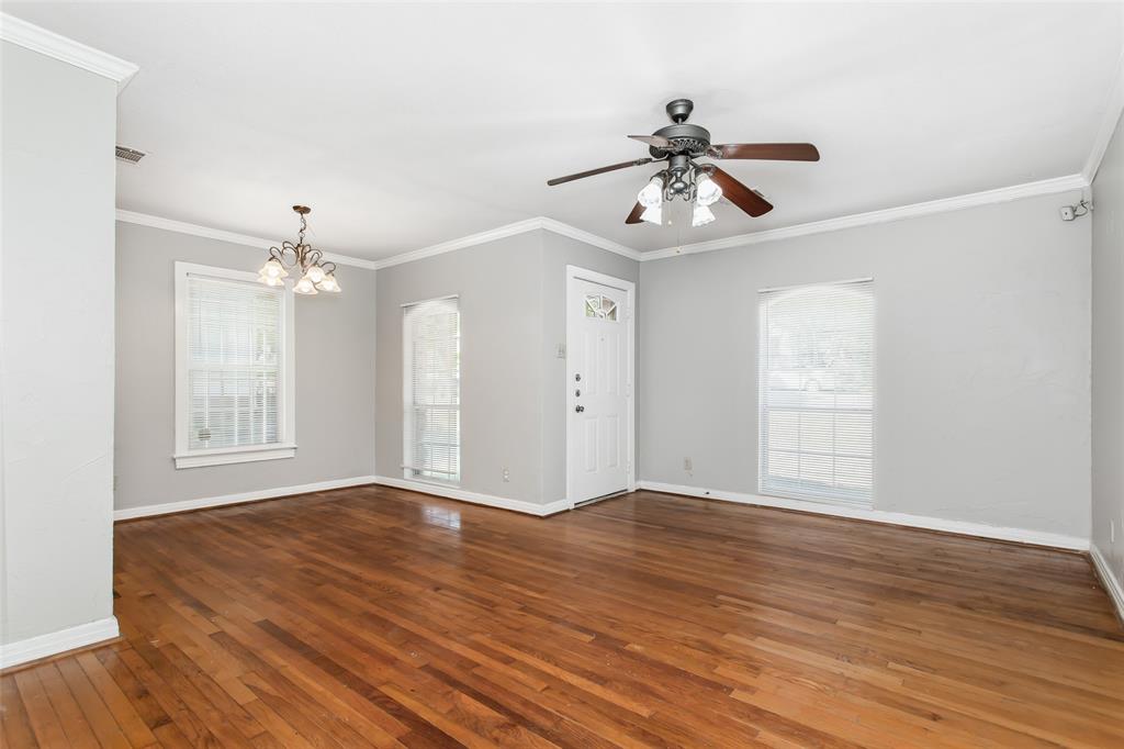 6340 Parkdale Drive Property Photo 3