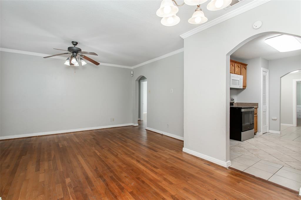 6340 Parkdale Drive Property Photo 6