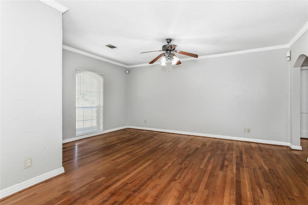 6340 Parkdale Drive Property Photo 7