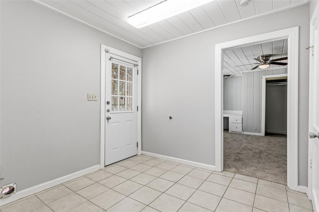 6340 Parkdale Drive Property Photo 11