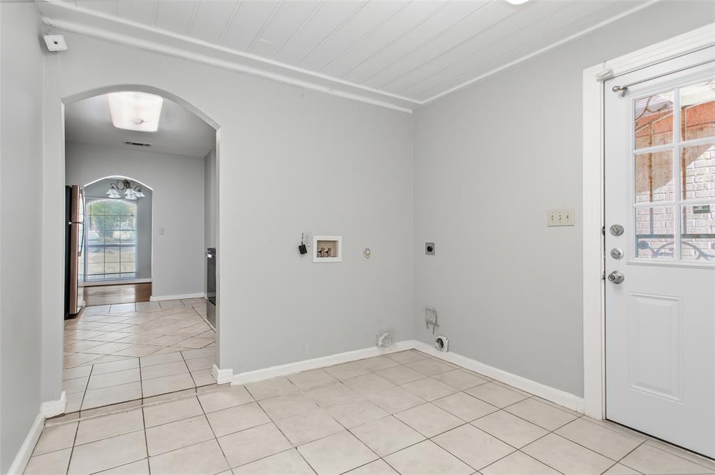 6340 Parkdale Drive Property Photo 13