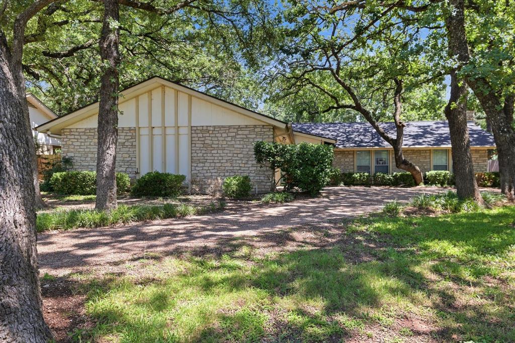 6309 Blackfoot Trail Property Photo 3