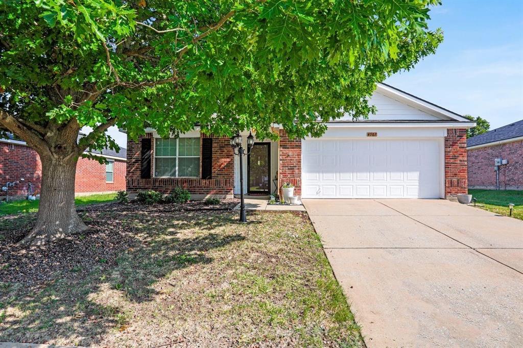 4507 Falcon Drive Property Photo 2