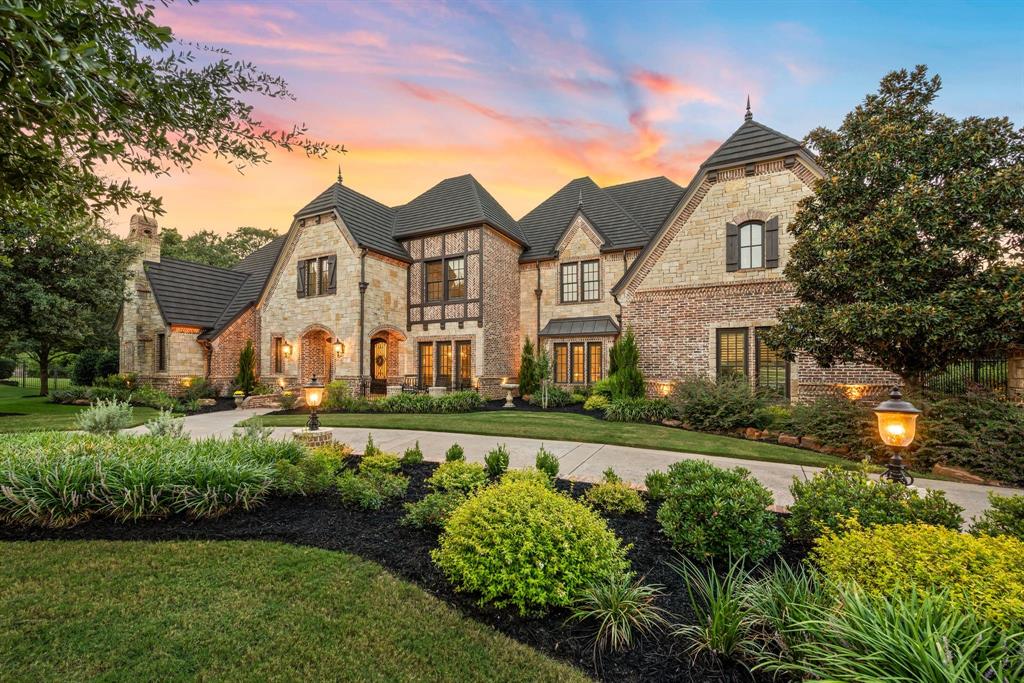 1700 Live Oak Lane