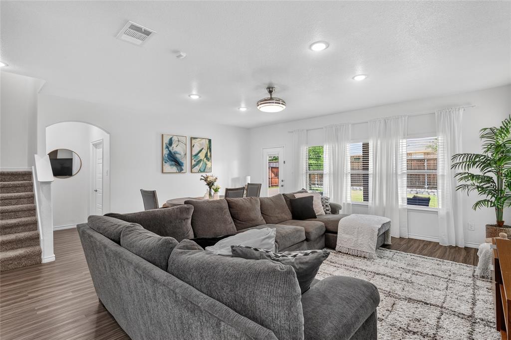 6404 Cheshire Street Property Photo 7