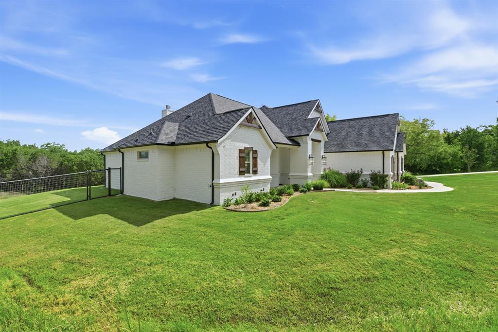 100 Cedar Mountain Drive Property Photo 3