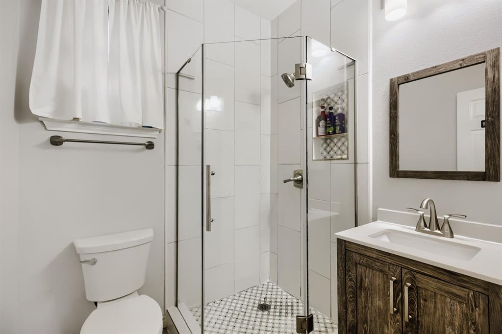 2412 Loon Lake Road Property Photo 24