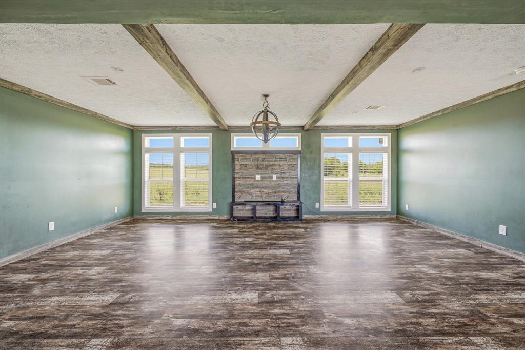 120 County Road 343 Property Photo 2