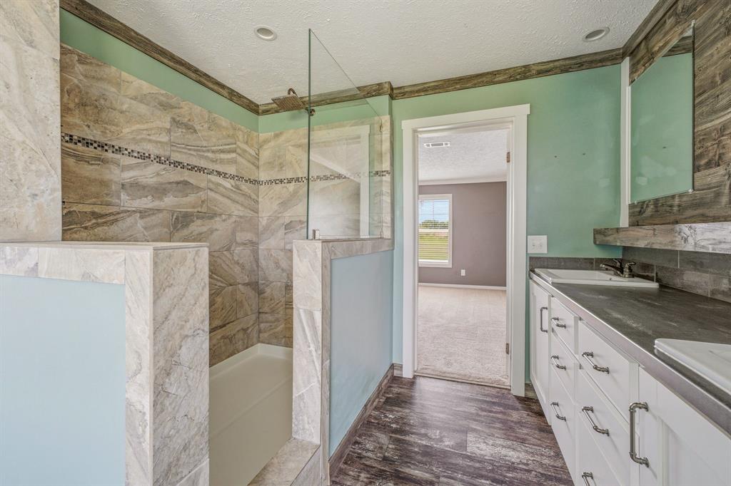120 County Road 343 Property Photo 13