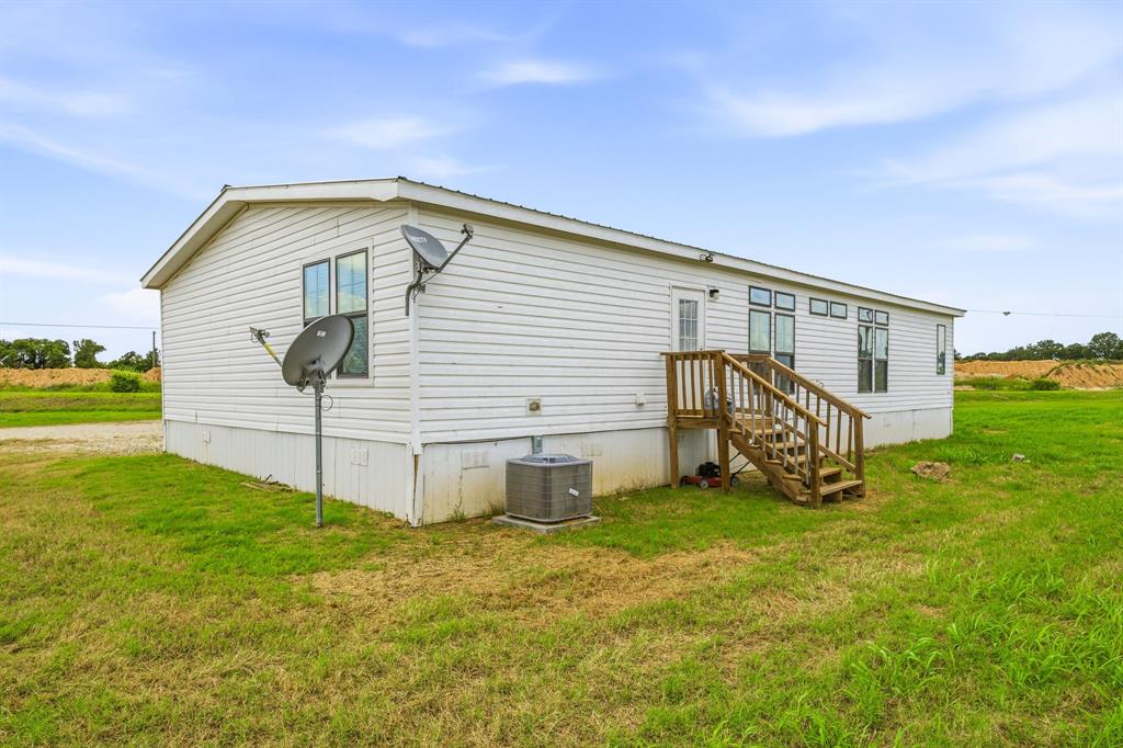 120 County Road 343 Property Photo 24