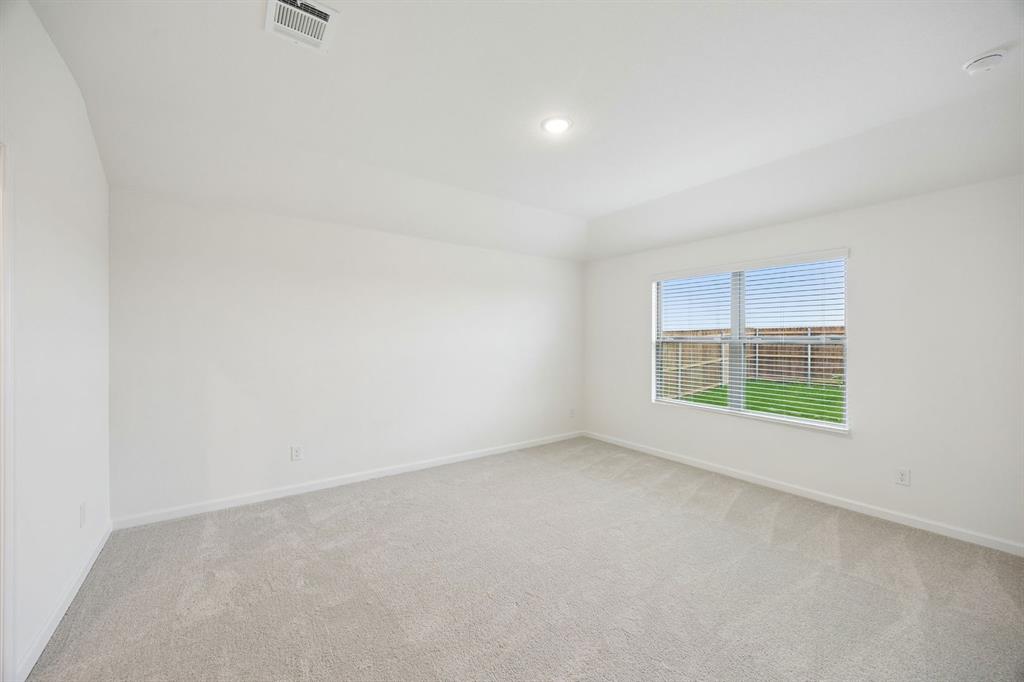2525 Canadian Way Property Photo 14
