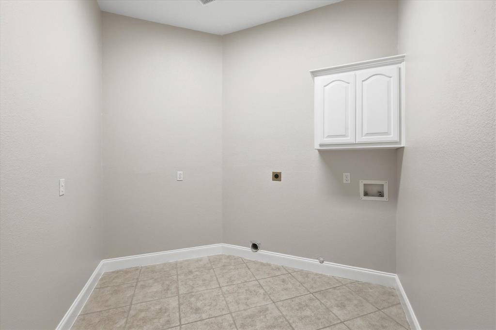 2518 Merlin Drive Property Photo 26