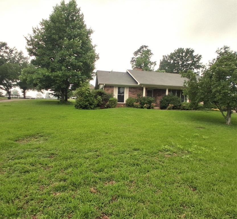 901 Bluebird Lane Property Photo 2