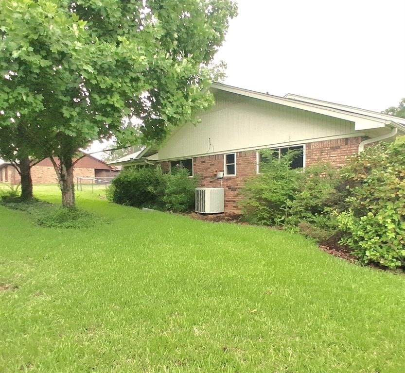 901 Bluebird Lane Property Photo 6