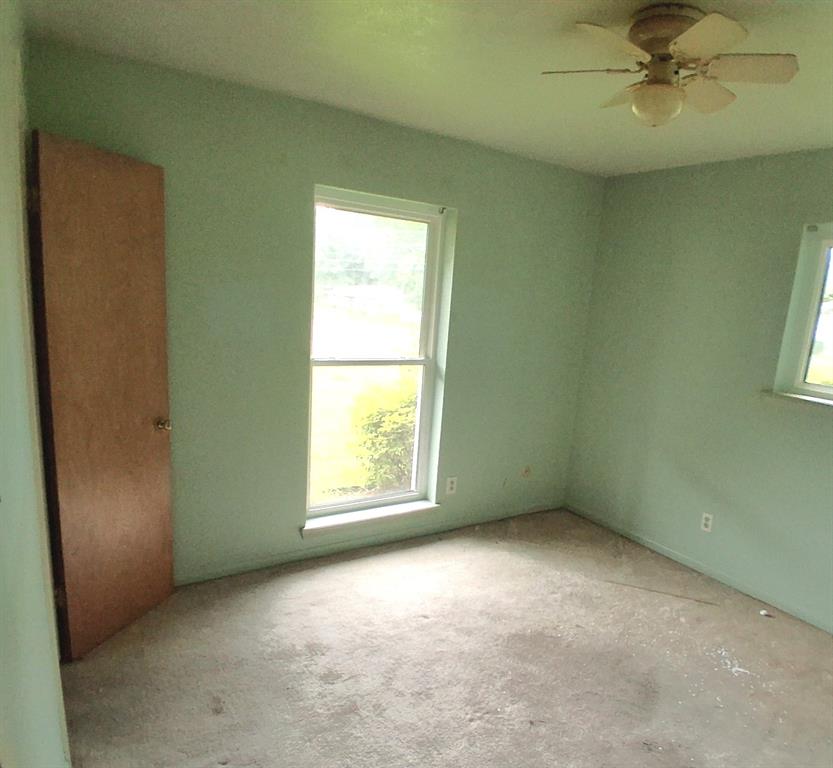 901 Bluebird Lane Property Photo 14