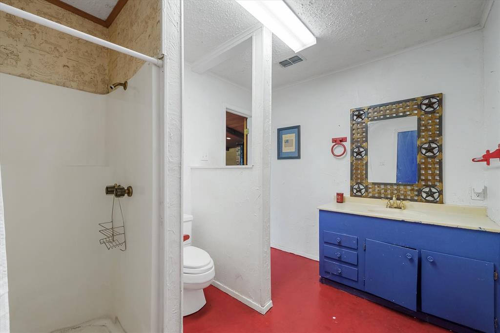 599 S Oak Street Property Photo 34
