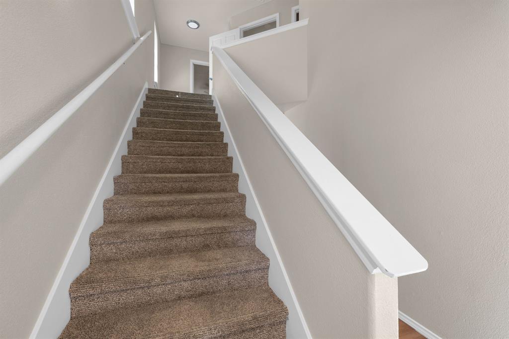1205 E Powell Avenue Property Photo 11
