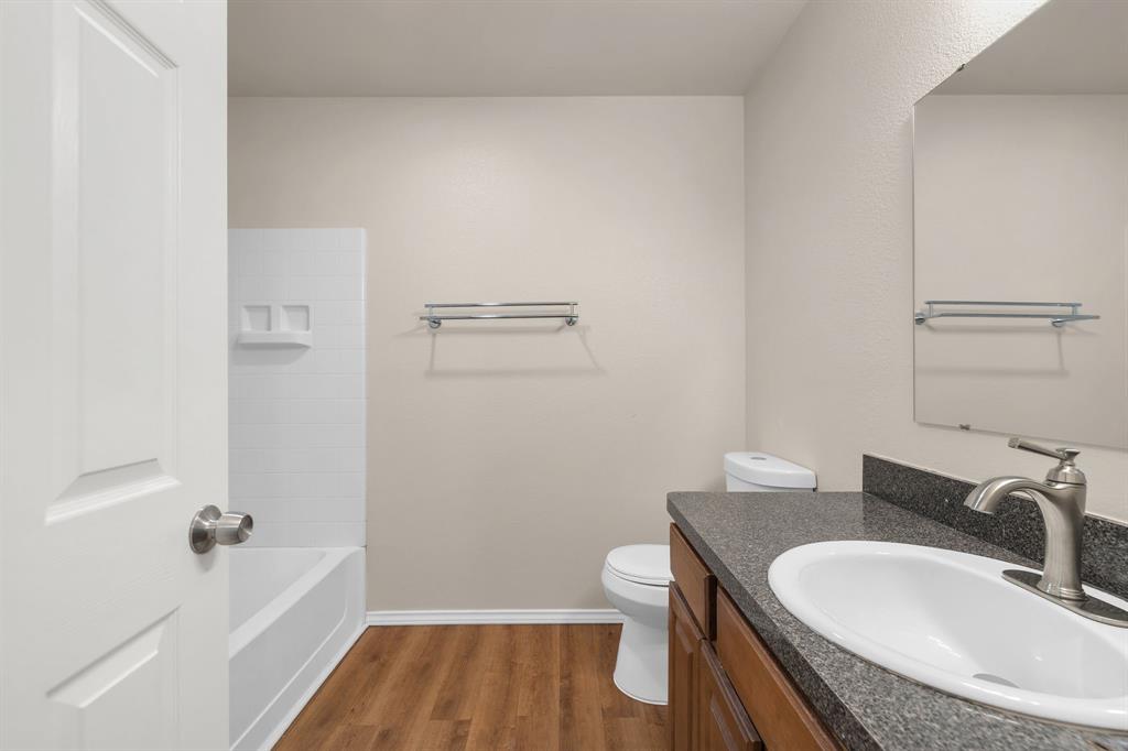 1205 E Powell Avenue Property Photo 15