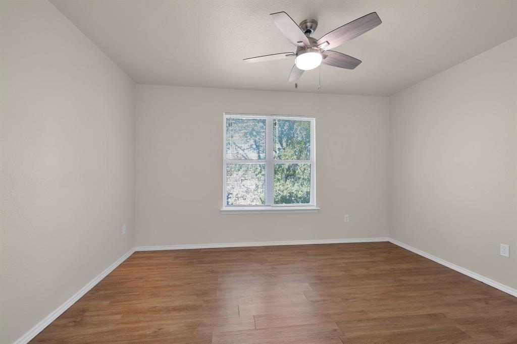 1205 E Powell Avenue Property Photo 17