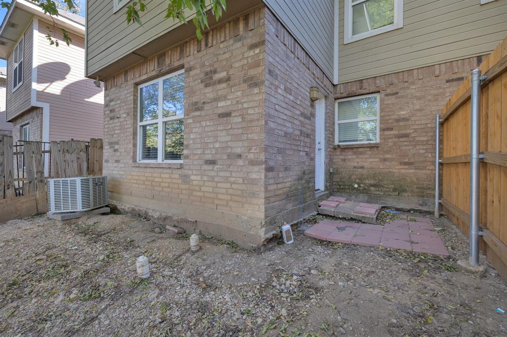 1205 E Powell Avenue Property Photo 19