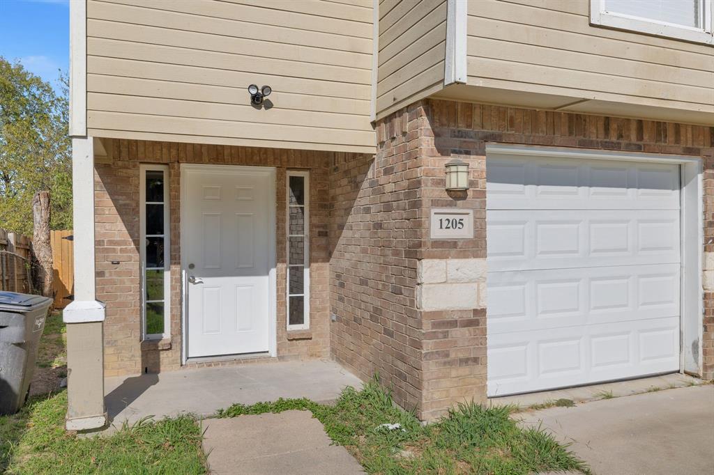 1205 E Powell Avenue Property Photo 20