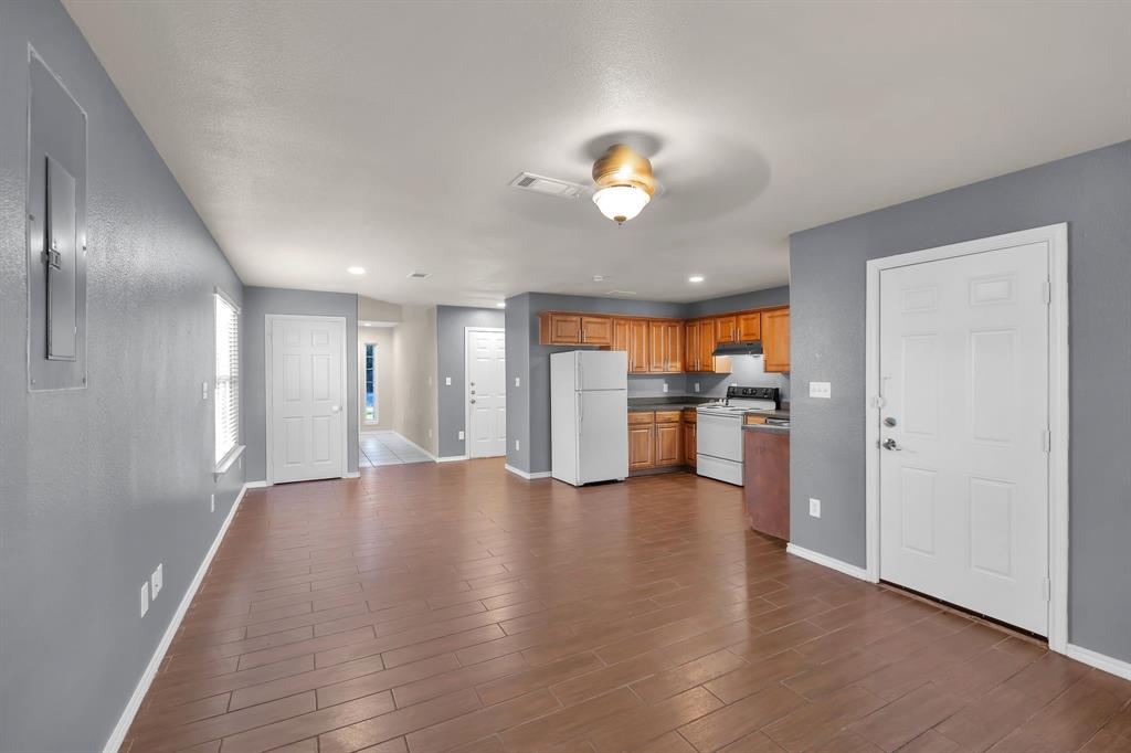 1205 E Powell Avenue Property Photo 23