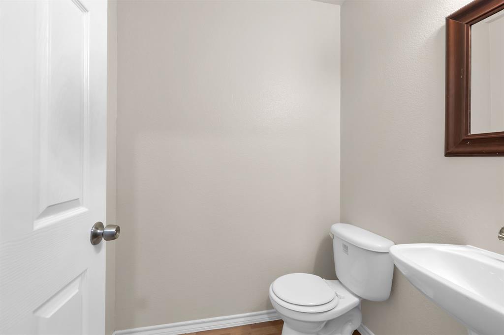 1205 E Powell Avenue Property Photo 26