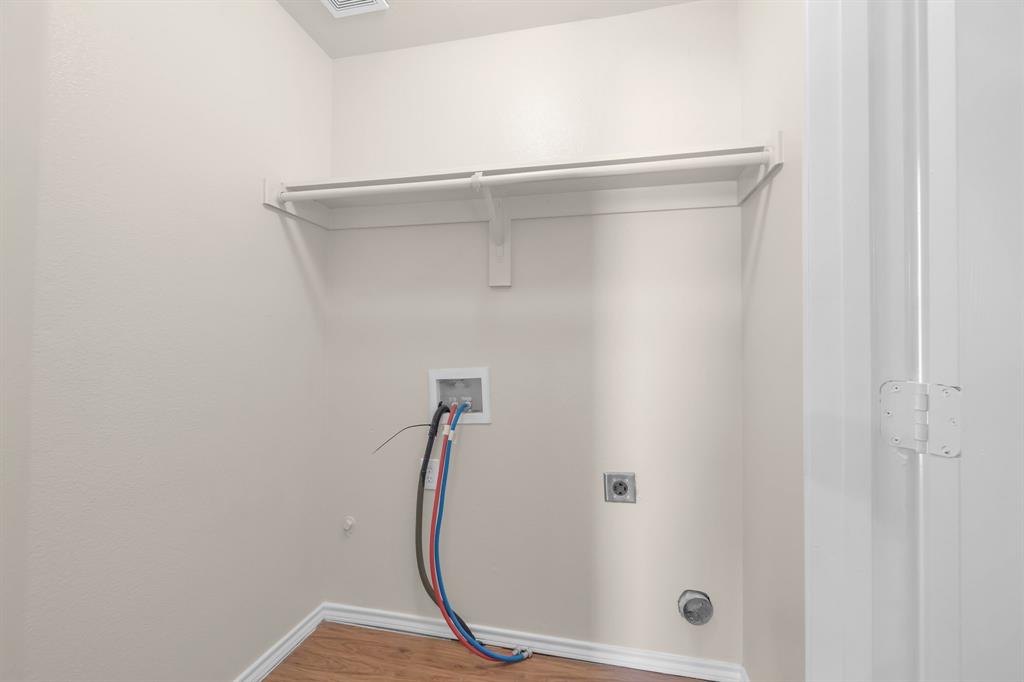 1205 E Powell Avenue Property Photo 28