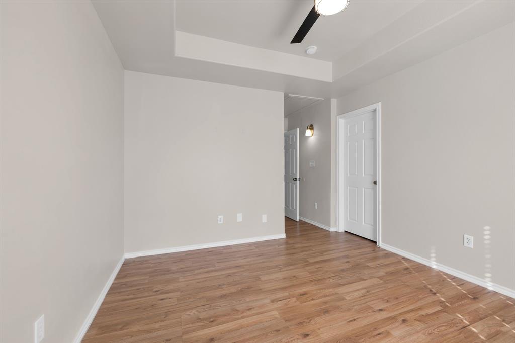 1205 E Powell Avenue Property Photo 31