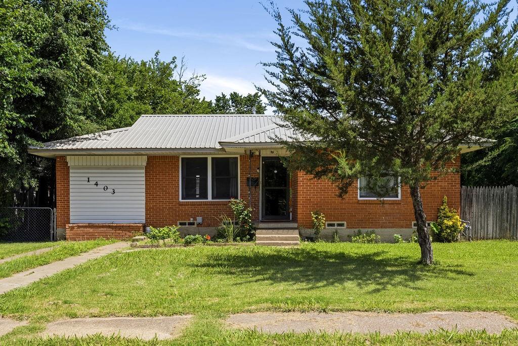 1403 Segundo Drive