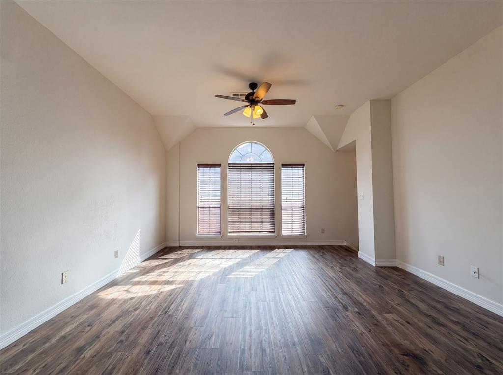 1429 Greenbriar Drive Property Photo 11