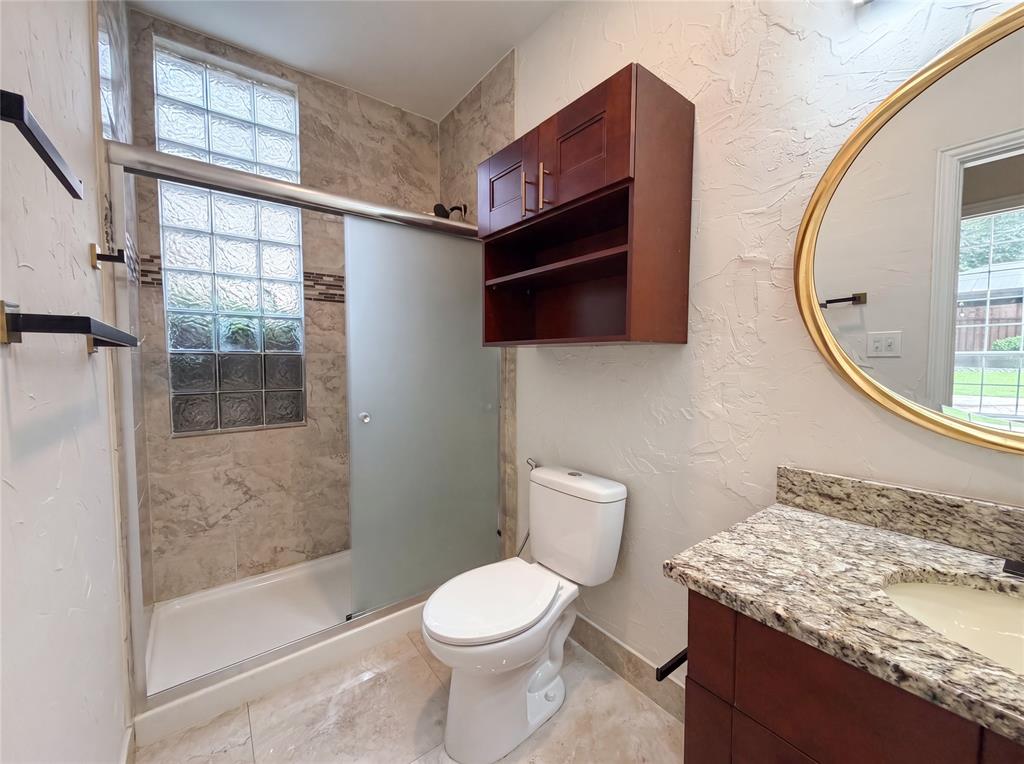 1429 Greenbriar Drive Property Photo 16