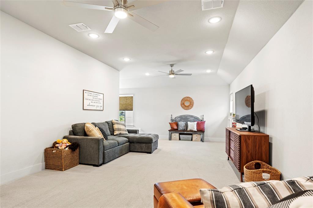 131 Aberdeen Boulevard Property Photo 30