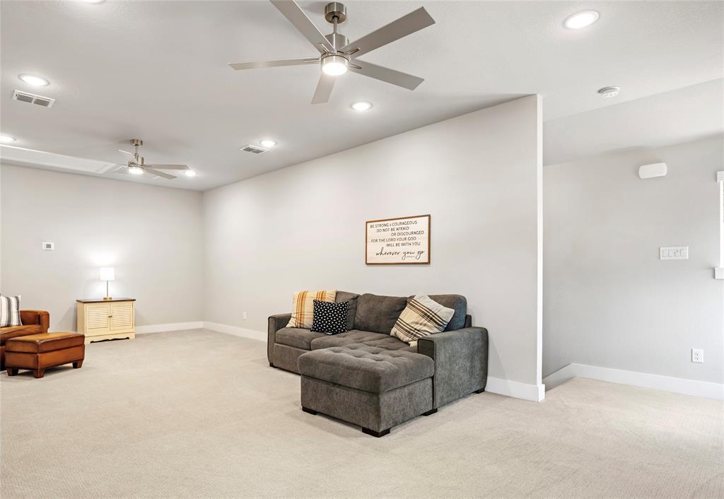 131 Aberdeen Boulevard Property Photo 31