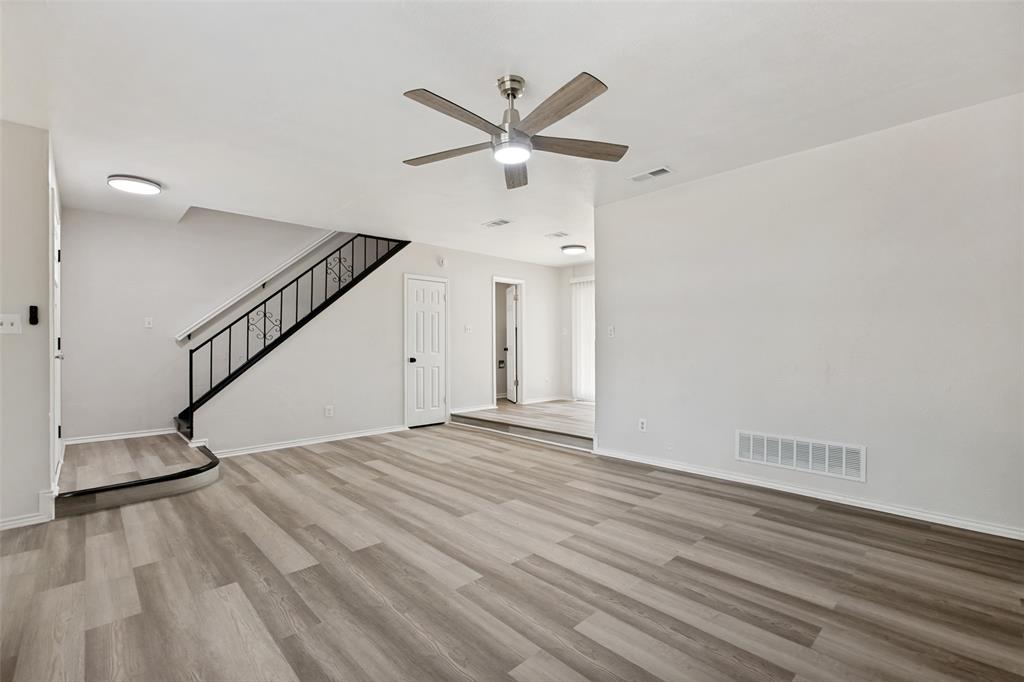 709 N Madison Avenue Property Photo 5