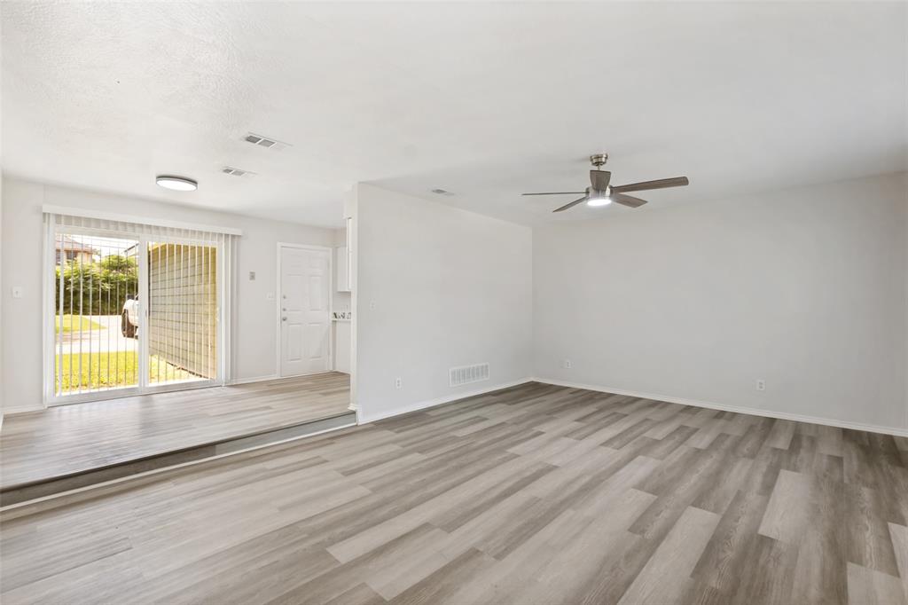 709 N Madison Avenue Property Photo 7