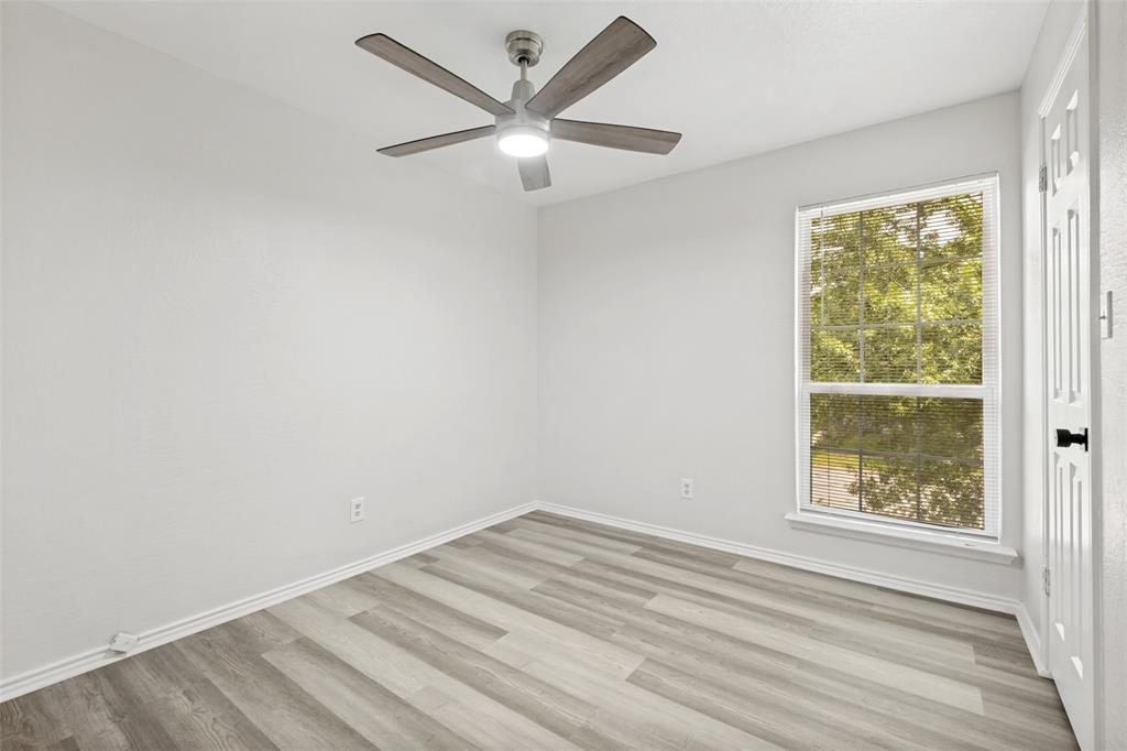709 N Madison Avenue Property Photo 16